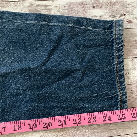 Lucky Brand Medium Wash High Rise Button Fly Relaxed Taper Leg Crop Mom Jeans - Picture 9 of 10